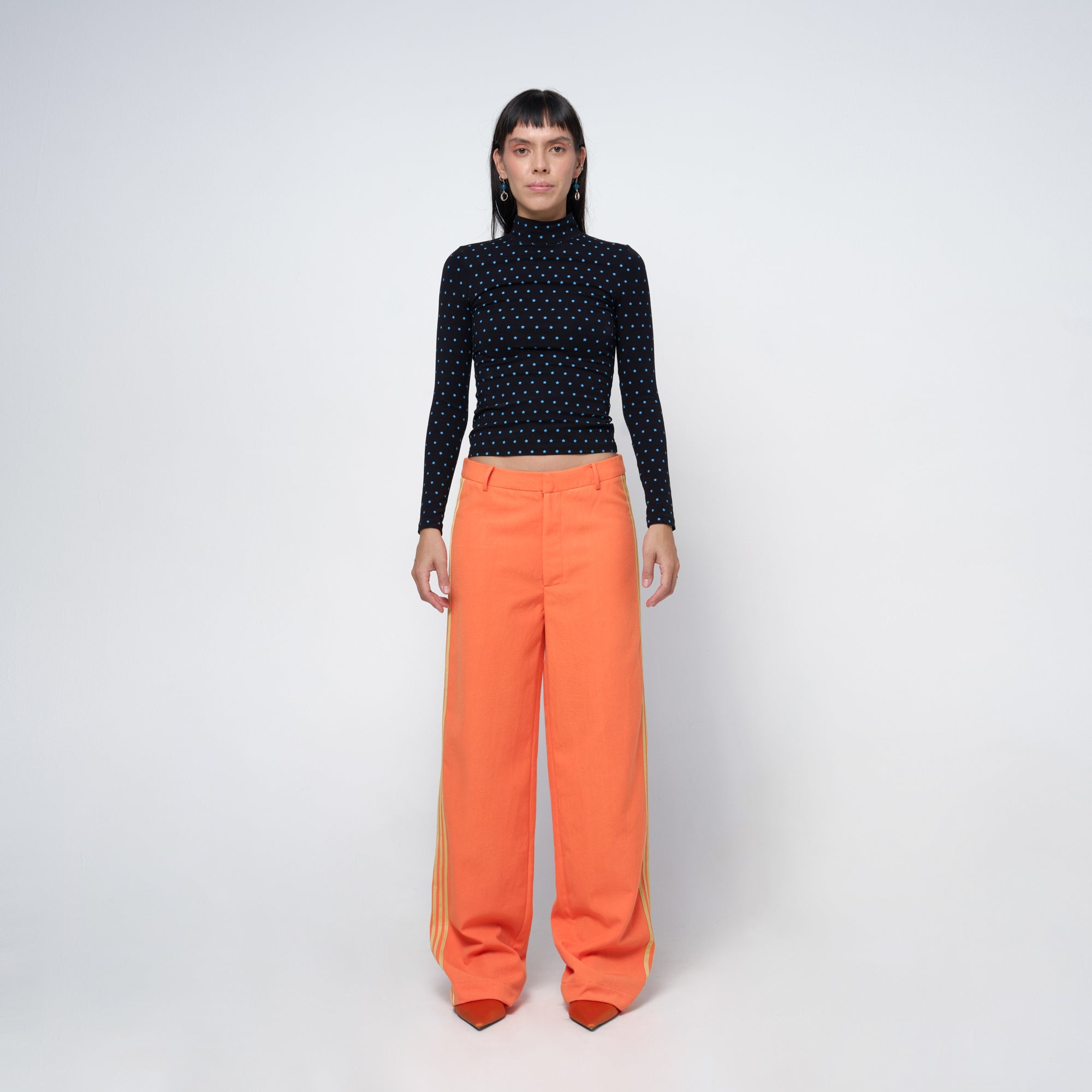 Untailored Non-Trackpant in Blazing Orange
