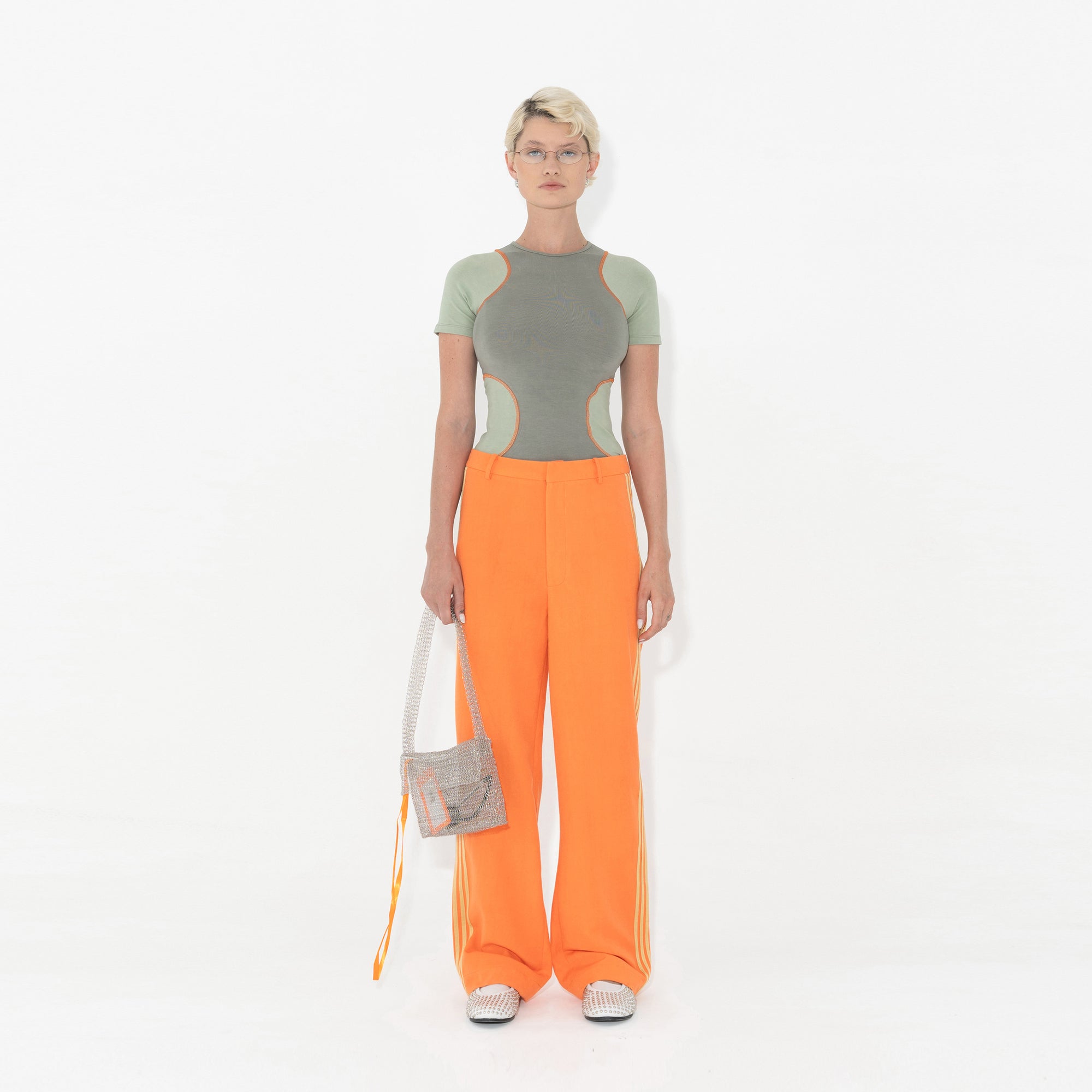 Untailored Non-Trackpant in Blazing Orange