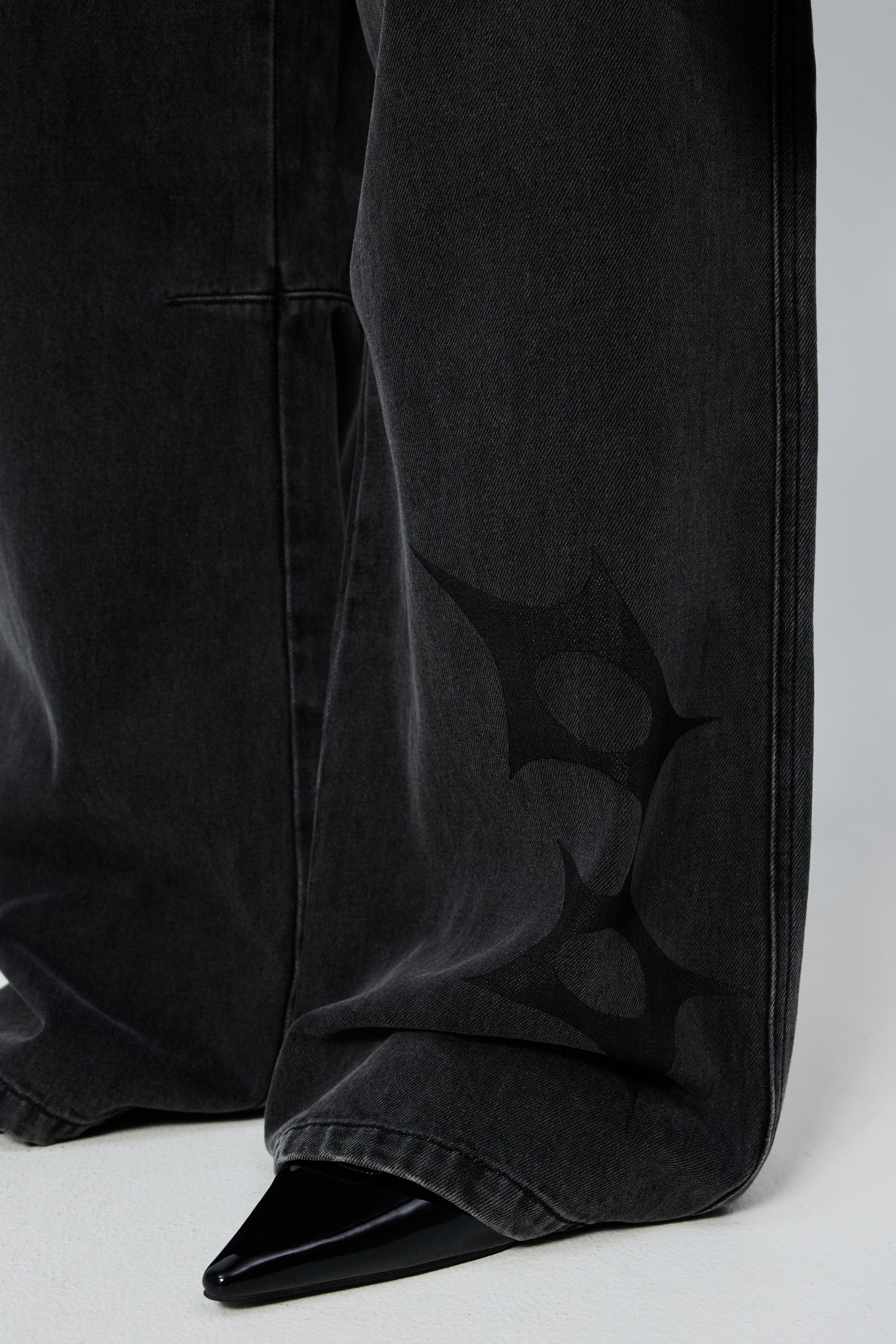 Arthur Apparel standard grey tee with black stars print