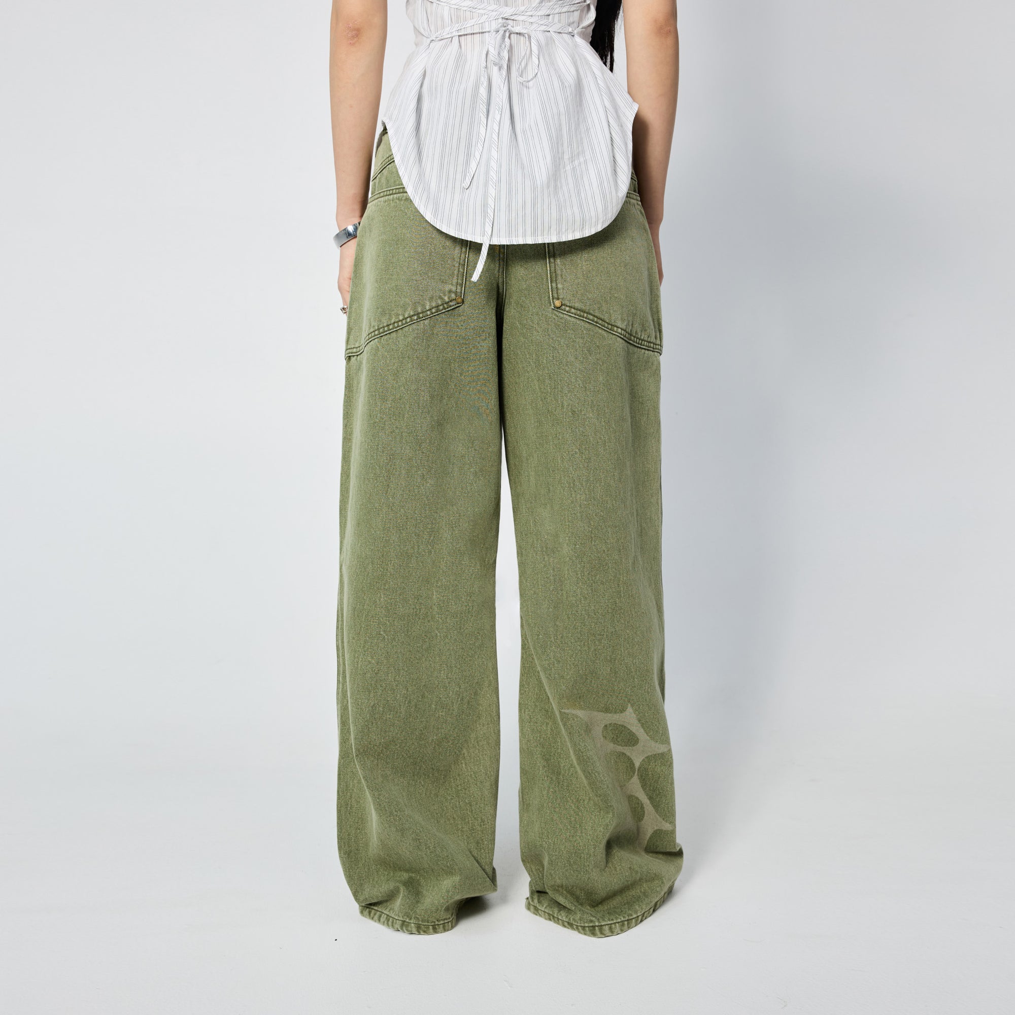 Arthur Apparel green straight leg jeans with stars print