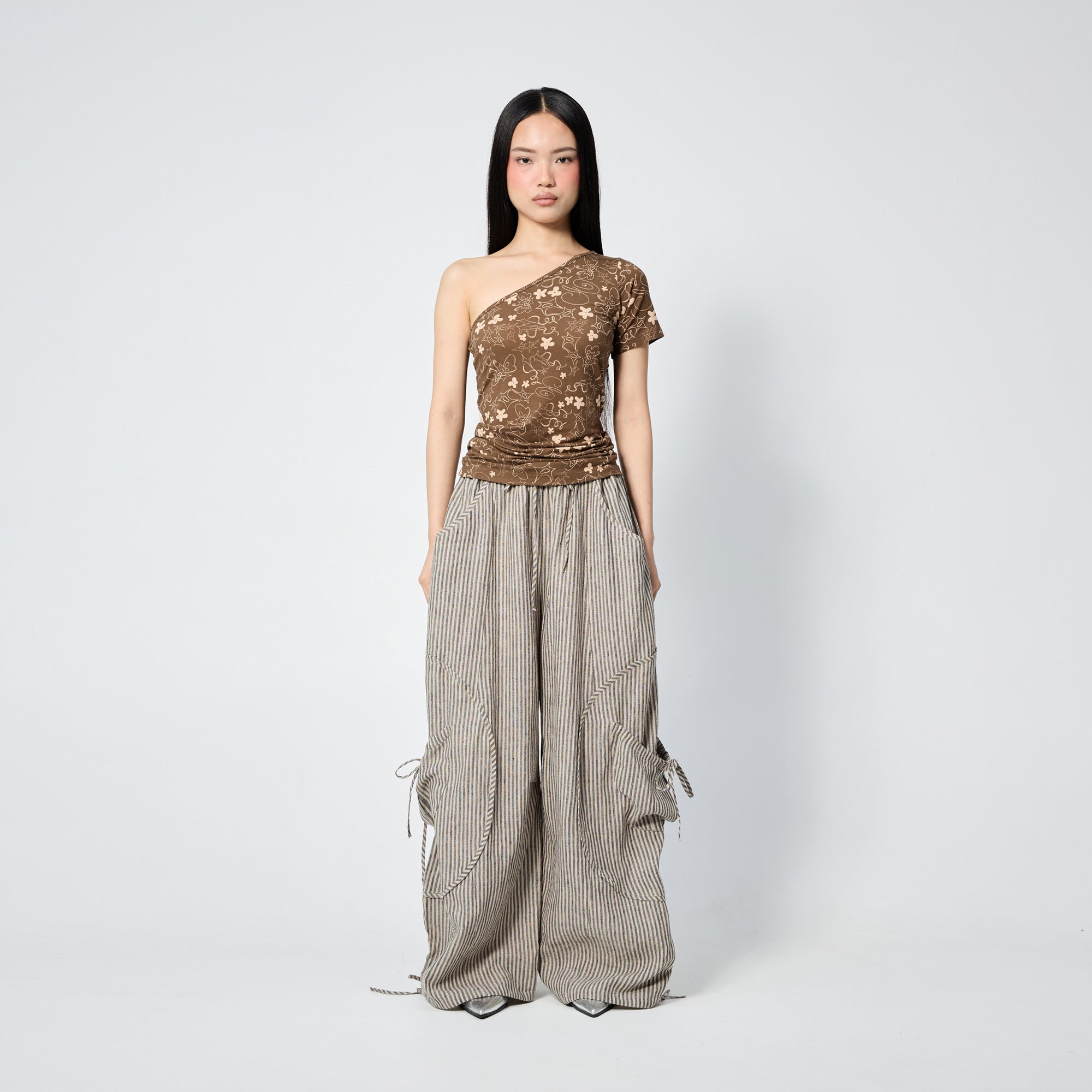 Arthur Apparel cargo pant with adjustable ankle and grey stripes