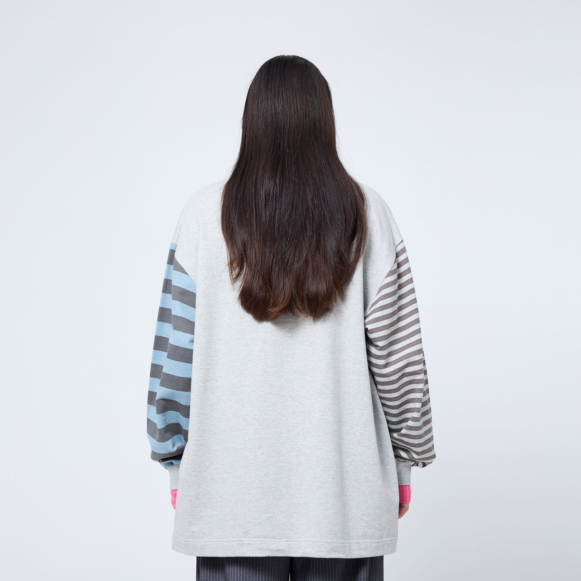 Arthur Apparel long sleeve tshirt in grey-tone baby terry with graphic pink heart print