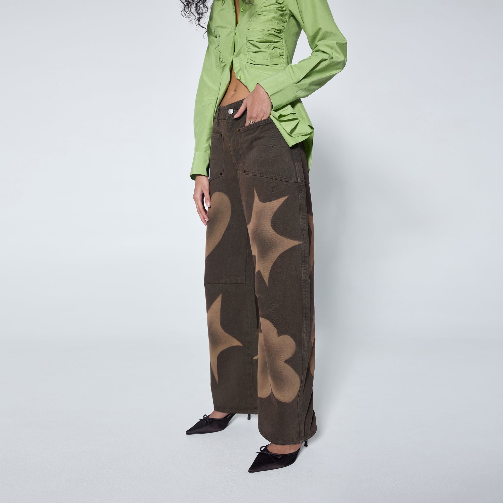 Arthur Apparel mid-rise barrel leg jeans in chocolate brown