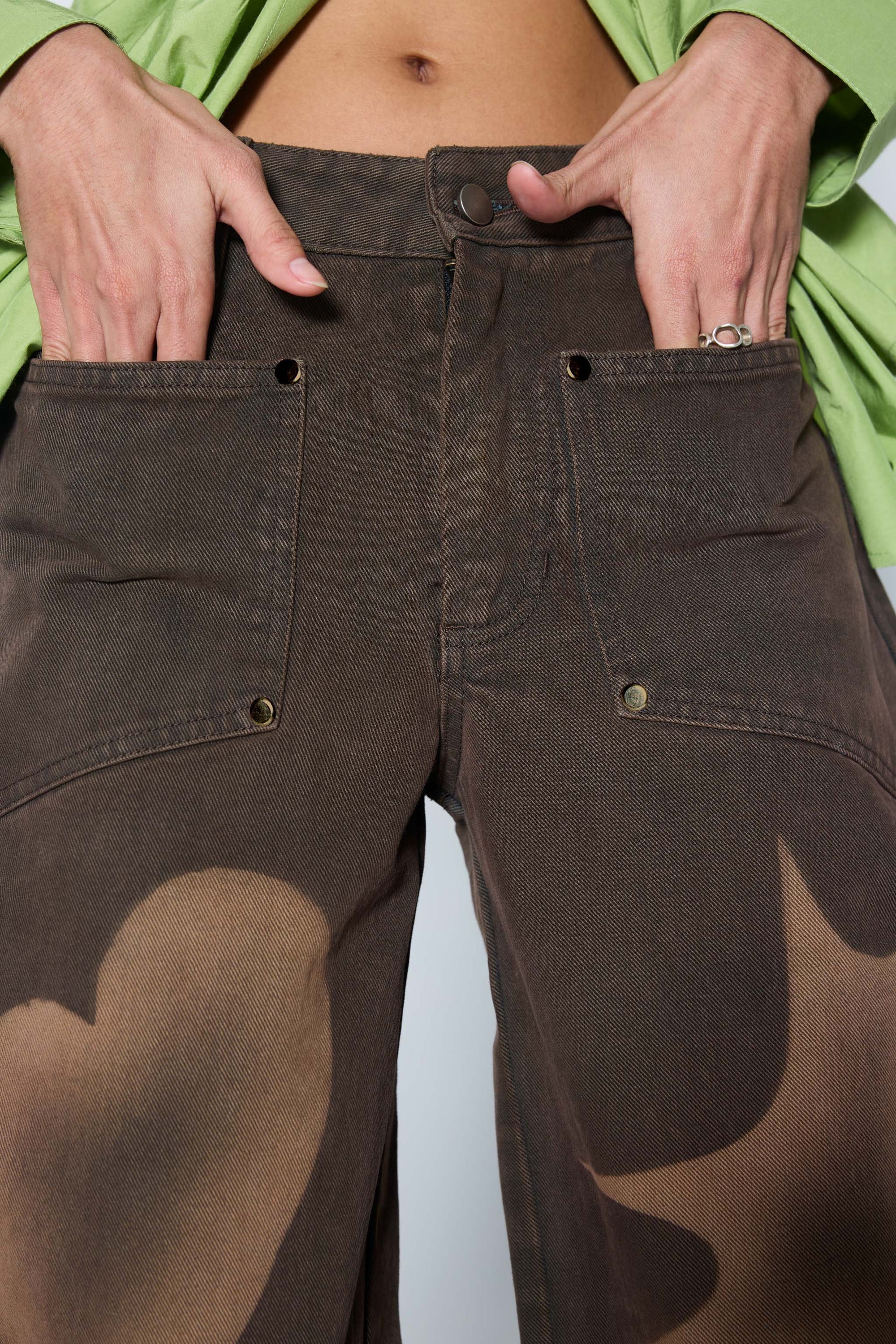 Arthur Apparel mid-rise barrel leg jeans in chocolate brown